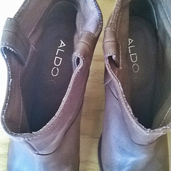 Like New Aldo Genuine Leather Booties - Picture 2 of 8
